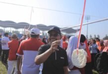 Semarak HUT RI, Wali Kota Sachrudin Ikut Lomba 17-an Bersama Pegawai