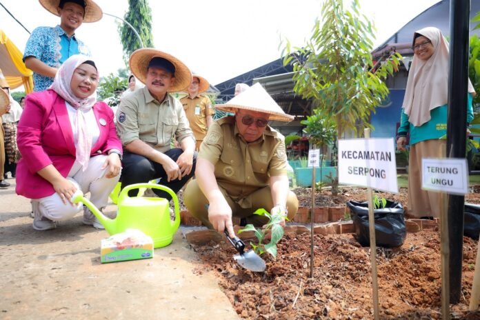 Pemkot Tangsel Galakkan Tanam Serentak, Benyamin: Untuk Konsumsi dan Kendalikan Inflasi