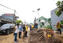 Pemkot Tangsel Genjot Pembangunan Turap Beton untuk Kendalikan Banjir Bintaro Gallery