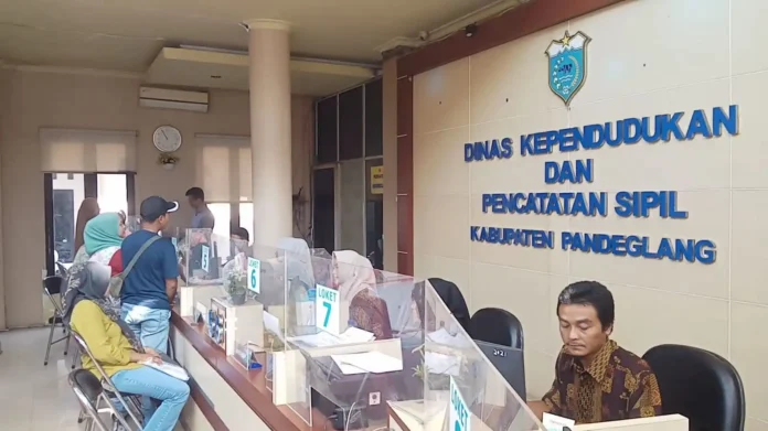 23 Ribu Warga Pandeglang Belum Punya KTP, Didominasi Usia Muda