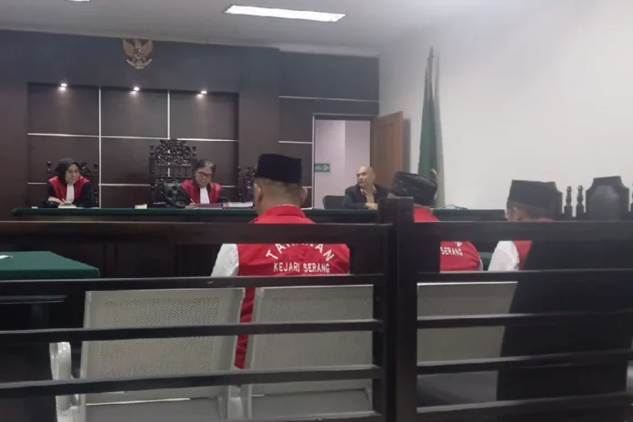 Tiga Terdakwa Pengoplos Pertamax di Serang Dituntut 4 Tahun Penjara