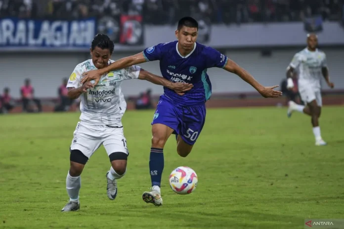 Duel Netral Tanpa Penonton: Persita Akan Tantang Persib di Bali