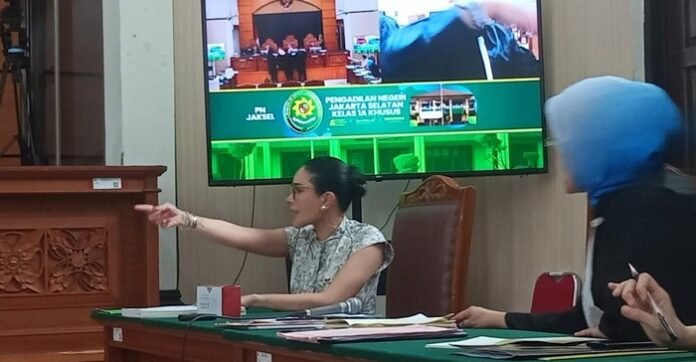 Sidang Ricuh, Nikita Mirzani Vs Jaksa Saling Saut-Sautan di PN Jaksel