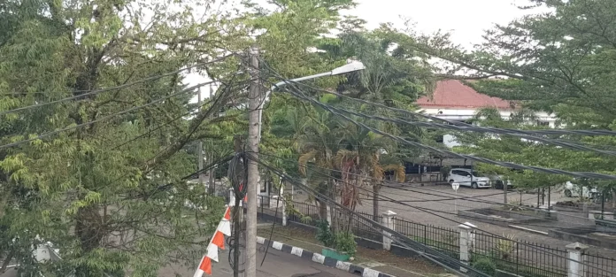 Lampu Jalan Gelap Gulita, Warga Nilai Pemda Pandeglang Lamban Tindaklanjuti Usulan