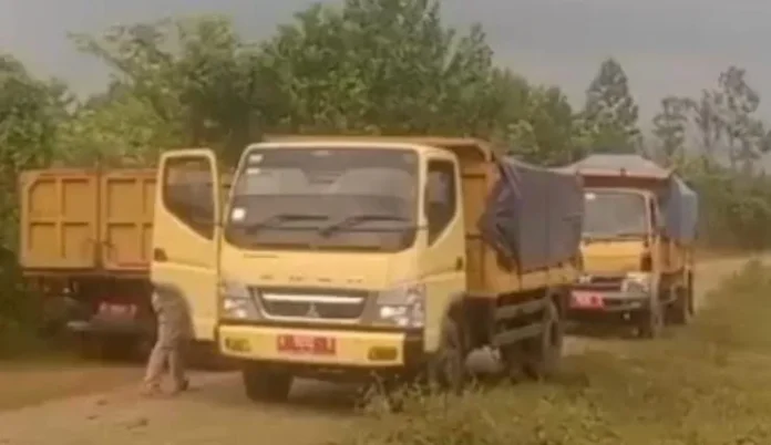 Lima Truk Kabupaten Serang Buang Sampah di Lebak, DLH Bergerak Cepat Tutup Lokasi