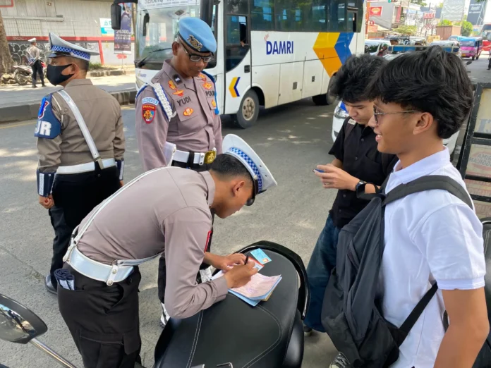 Razia Akhir Pekan di Serang Hari Ini: Fokus pada Pelanggaran Fatal di Dua Titik Padat