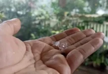 BMKG Ungkap Faktor Alam di Balik Hujan Es yang Guyur Tangsel