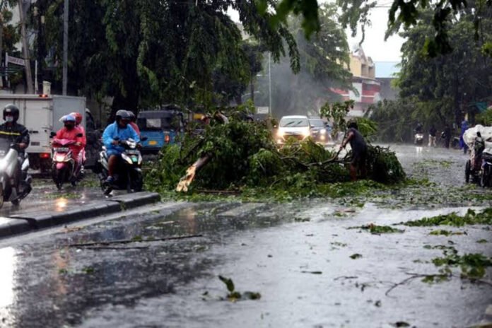 Banten Tiga Hari Siaga Cuaca Ekstrem, BMKG Warning Hujan Lebat & Angin Kencang