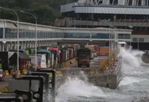 Cuaca Selat Sunda Tak Stabil, Arus Logistik Akhir Tahun Bikin Pelabuhan Merak Padat