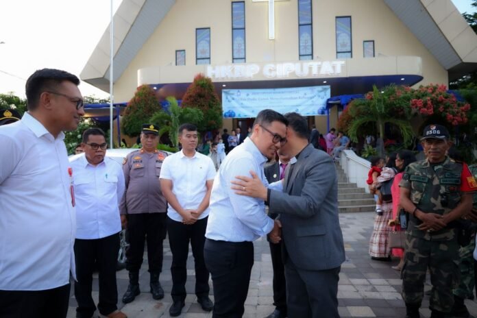Pantau Ibadah Natal, Wakil Wali Kota Tangsel Pastikan Pengamanan Maksimal