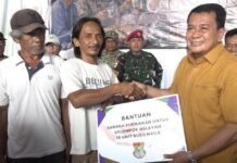 Ngariung Bareng Nelayan, Bupati Maesyal Salurkan Bantuan dan Tampung Aspirasi Masyarakat Pesisir