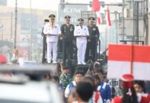 Semarak HUT ke-81 RI di Tangsel, Benyamin-Pilar Naik Tank Disambut Teriakan “Merdeka!”